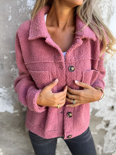 Léa™ Elegant & Warm Mantel